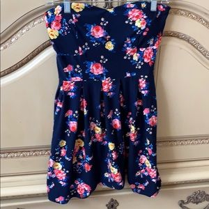 Strapless dress